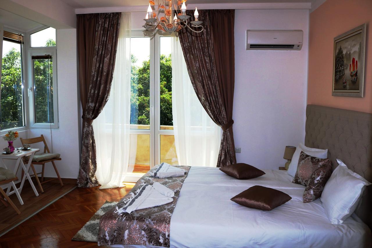 Appartamento Sea Port Celebrity - Lets4holiday Varna